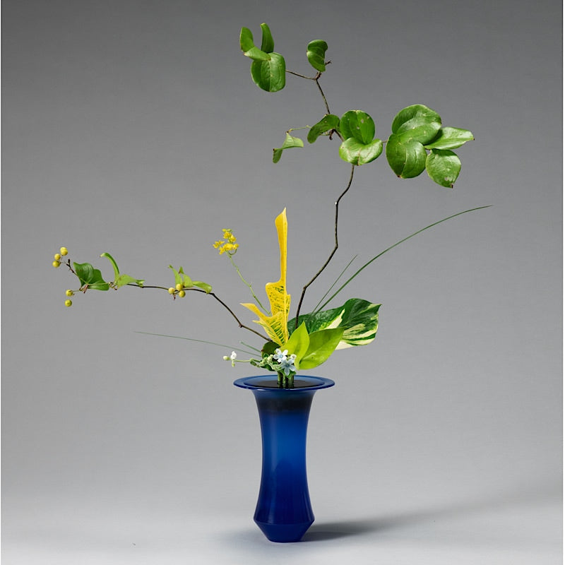 frost vase plant Acrylic Vase TERRE (Frost Blue)