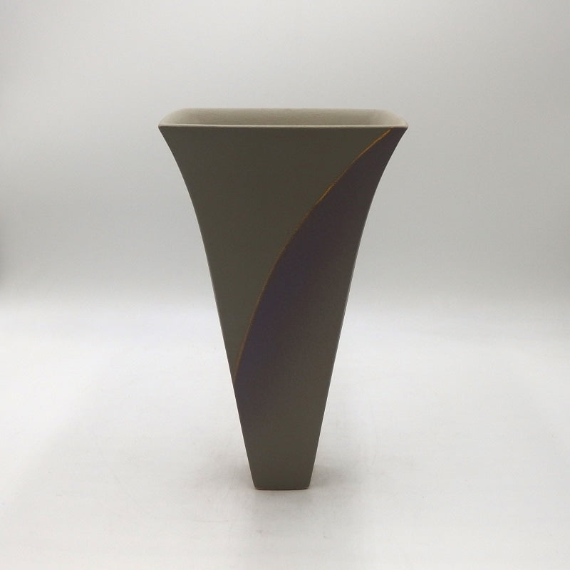 Outlet Vase No.100 (back order)