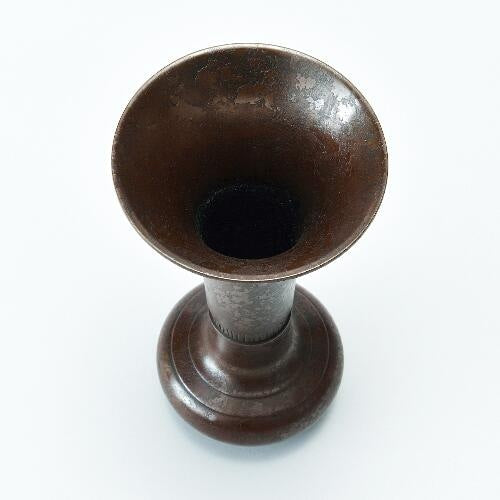 遠州流　七世好「萬物」花器　銅製 遠州流 七世好「萬物」花器 銅製