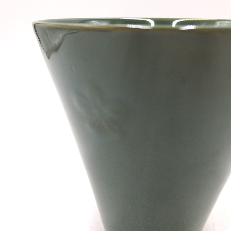 Flower Vase AB-4 (have a pinhole)