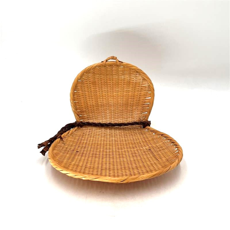 Kochosai 12437 gourd‐shaped bamboo plate