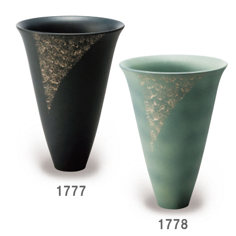 Kiyomizu-yaki 1777 / 1778 (Made to Order: This vase will be shipped two months after you ordered)