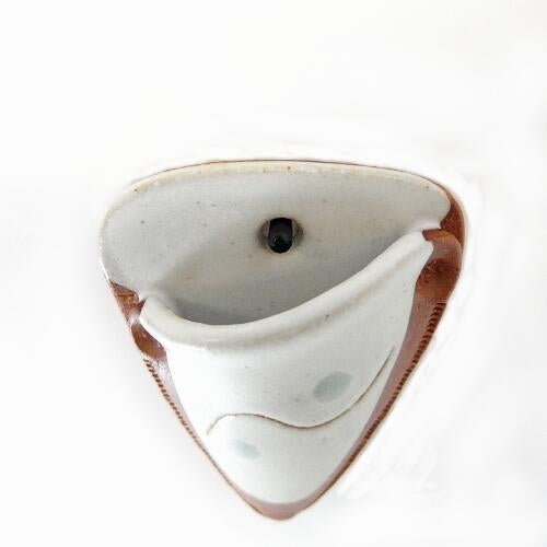Pottery single-flower vase A (triangle)